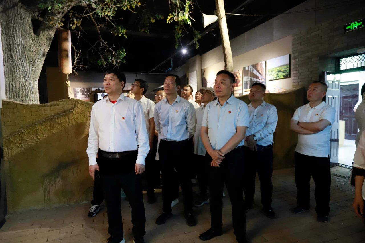 砥礪初心使命，汲取奮進(jìn)力量丨花花牛乳業(yè)集團(tuán)黨委組織開(kāi)展學(xué)習(xí)“焦裕祿精神”主題黨日活動(dòng)