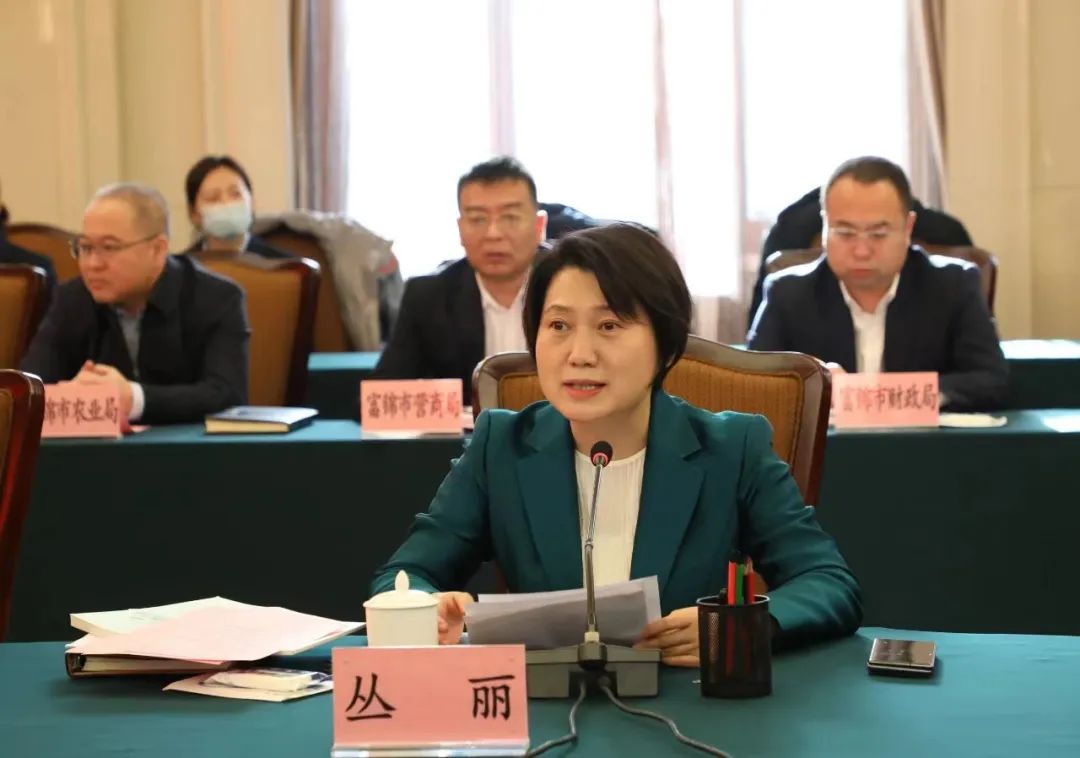 產(chǎn)業(yè)聯(lián)動促發(fā)展 合作共贏創(chuàng)未來 | 佳木斯市政府、富錦市政府與花花牛乳業(yè)集團正式簽署戰(zhàn)略合作協(xié)議