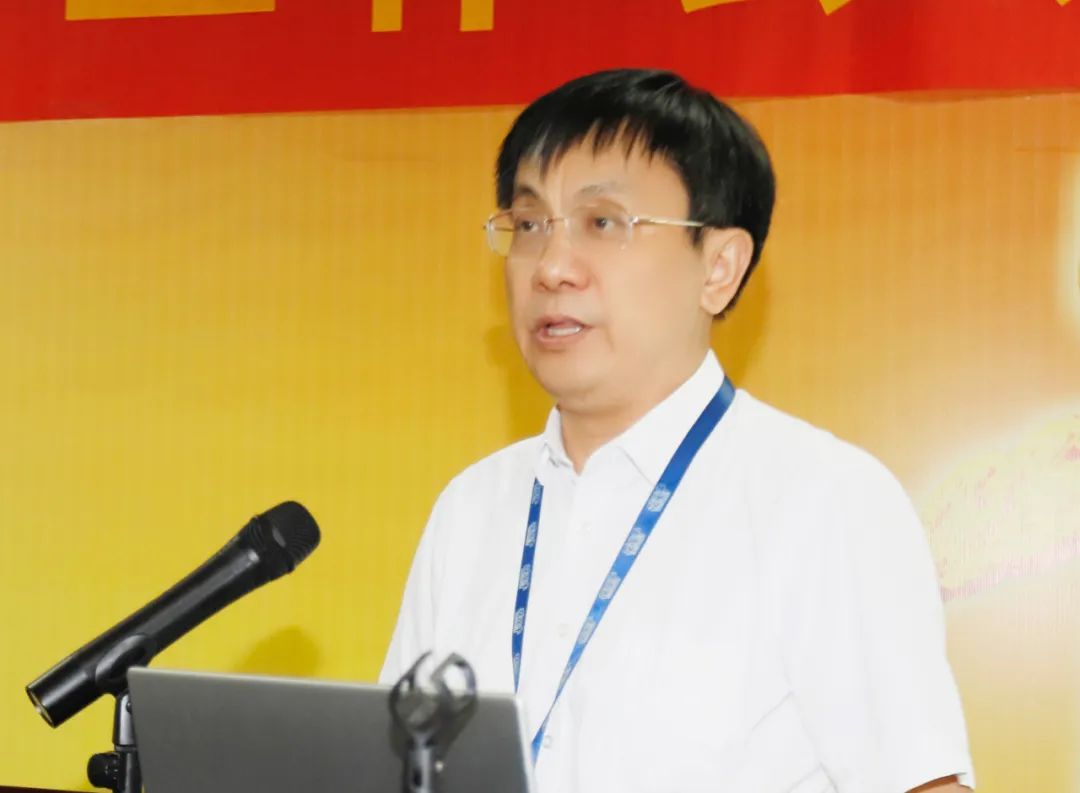 鼓足干勁·再創(chuàng)輝煌 | 花花牛乳業(yè)集團(tuán)召開(kāi)經(jīng)銷(xiāo)商座談會(huì)