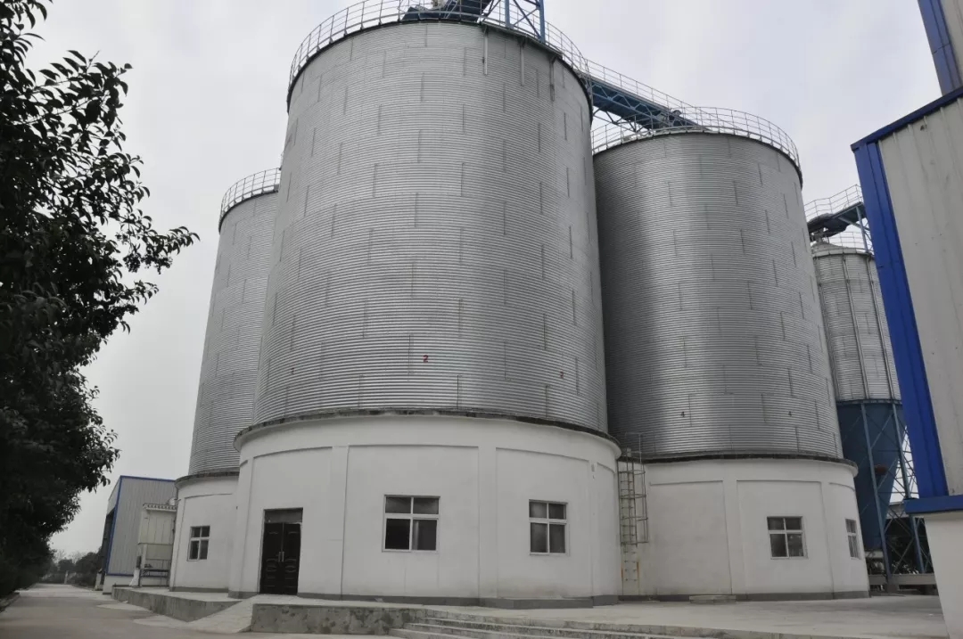 第31屆中原畜牧業(yè)交易博覽會(huì) || 花花牛乳業(yè)集團(tuán)獲“河南省畜牧行業(yè)——最具影響力品牌”獎(jiǎng) 第31屆中原畜牧業(yè)交易博覽會(huì) || 花花牛乳業(yè)集團(tuán)獲“河南省畜牧行業(yè)——最具影響力品牌”獎(jiǎng)