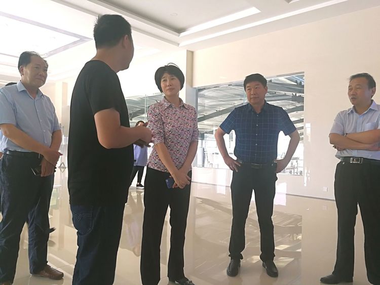 駐馬店市委常委、統(tǒng)戰(zhàn)部長(zhǎng)姚新文 蒞臨花花牛乳業(yè)集團(tuán)總部調(diào)研