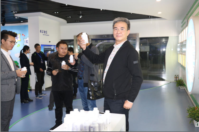 商界領(lǐng)袖俱樂部精英參訪花花牛！