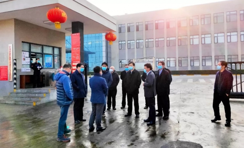 全面復(fù)工 確?！翱挂摺逼陂g百姓所需