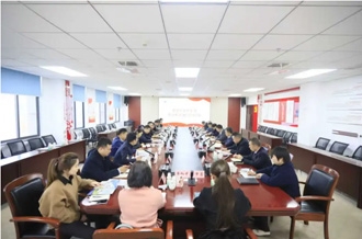 深入產(chǎn)業(yè)交流 增強(qiáng)發(fā)展互動(dòng)——多領(lǐng)域企業(yè)家代表到訪河南花花牛乳業(yè)集團(tuán)